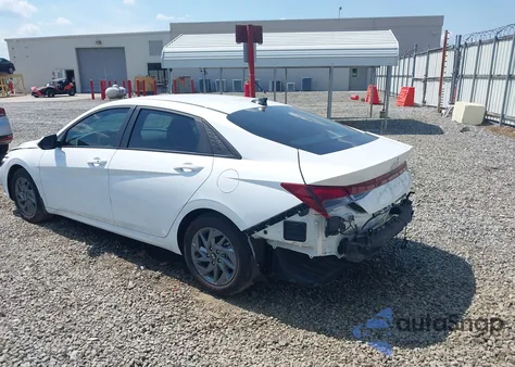 2024 Hyundai Elantra Sel from USA, damaged, VIN KMHLM4DG4RU799931